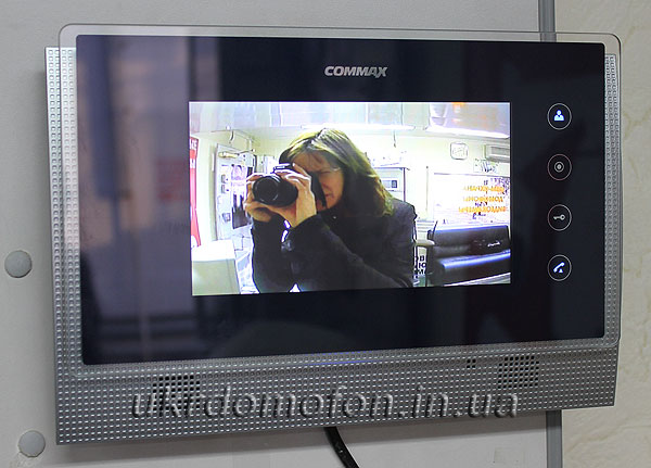 картинка Commax CDV-70UM домофон с записью фото красивого и качественного домофона Commax CDV-70UM